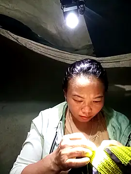 Snapshot of susunini chatting on November 2025 09:13:01 AM susunini online show from November 2025 09:13:01 AM