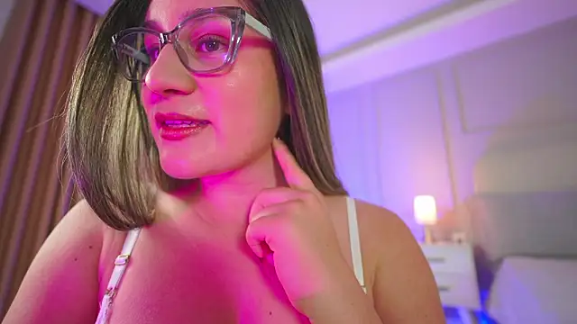 hanna  w online show from March 2026 03:39:02 AM