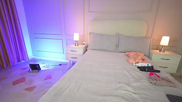 hanna  w online show from February 2026 03:25:02 AM