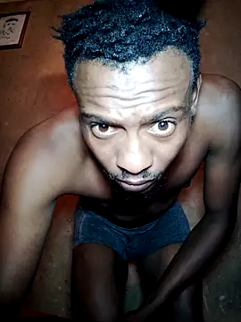 Snapshot of Capsuleeee chatting on November 2025 07:18:02 PM Capsuleeee online show from November 2025 07:18:02 PM