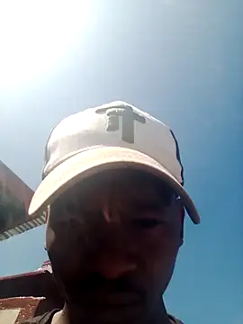 Snapshot of Capsuleeee chatting on November 2025 07:12:01 AM Capsuleeee online show from November 2025 07:12:01 AM