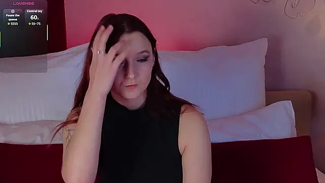 Snapshot of Ellllie chatting on November 2025 09:57:02 AM Ellllie online show from November 2025 09:57:02 AM