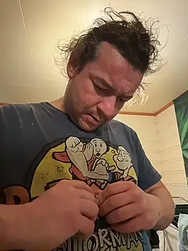 miguel910921 online show from January 2026 11:41:02 PM