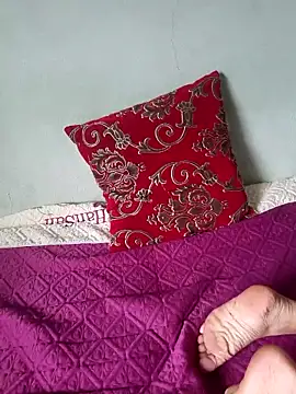 Snapshot of Ladzy_kieu chatting on November 2025 01:31:02 AM Ladzy kieu online show from November 2025 01:31:02 AM