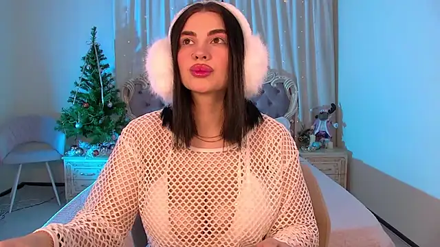 AdrianaTorres online show from December 2025 07:18:01 PM