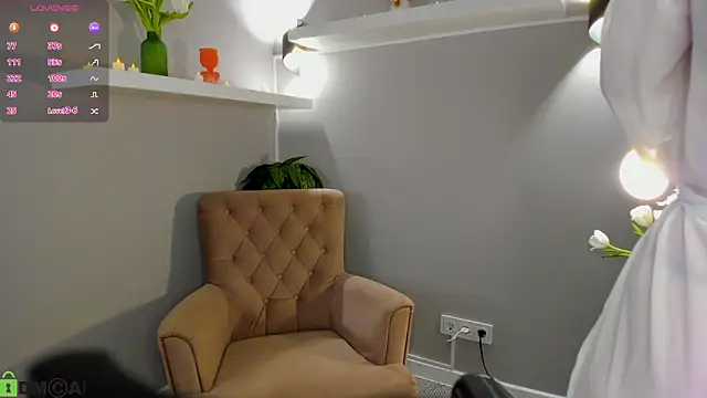 moon sanny online show from March 2026 12:58:02 AM