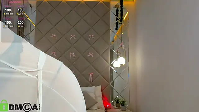 moon sanny online show from April 2026 01:12:01 AM