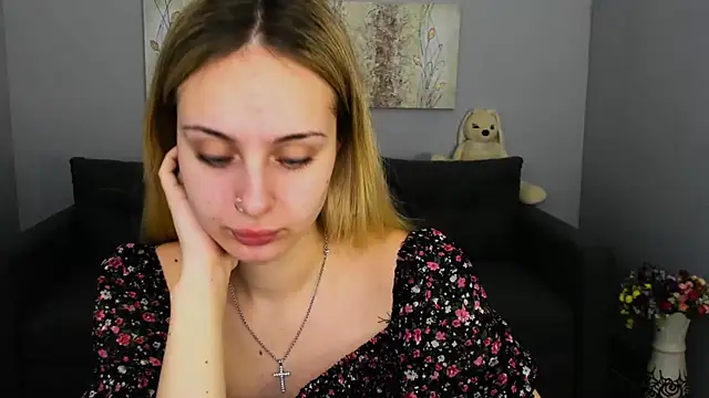 Snapshot of Tina_Jonesi chatting on November 2025 06:39:01 AM Tina Jonesi online show from November 2025 06:39:01 AM