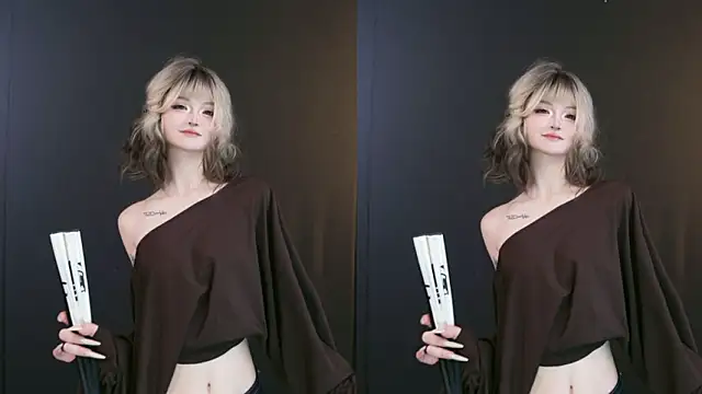 Snapshot of MHe-002 chatting on March 2026 08:12:01 PM MHe-002 online show from March 2026 08:12:01 PM