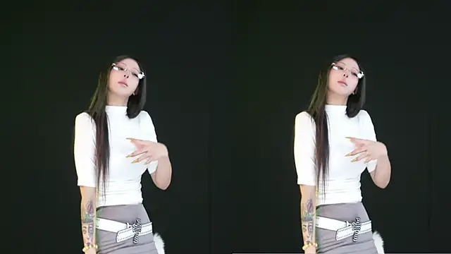 MHe-002 online show from November 2025 10:08:02 AM