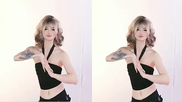 Snapshot of MHe-002 chatting on March 2026 10:10:02 AM MHe-002 online show from March 2026 10:10:02 AM