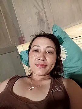 Missa-kute20 online show from April 2026 03:28:01 PM