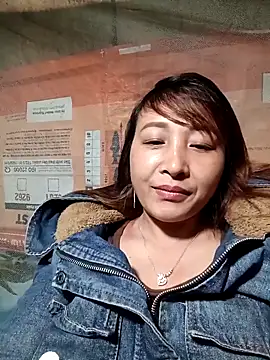 Missa-kute20 online show from December 2025 02:11:01 PM