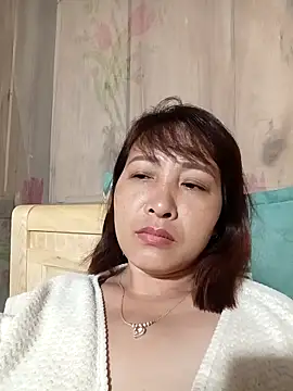 Missa-kute20 online show from April 2026 10:06:02 PM