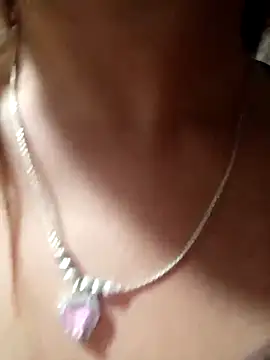 Missa-kute20 online show from November 2025 02:31:02 PM