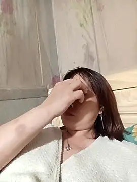 Missa-kute20 online show from March 2026 04:00:02 PM