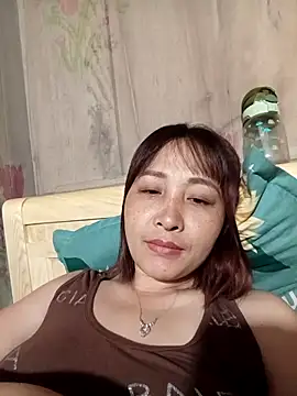 Missa-kute20 online show from March 2026 02:35:02 PM