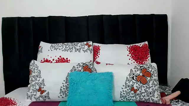 Miss-Berries online show from March 2026 01:23:02 PM