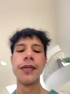 Snapshot of Bay_freedo chatting on November 2025 09:19:01 PM Bay freedo online show from November 2025 09:19:01 PM