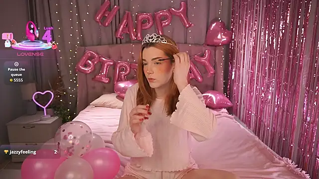 AvaRyder online show from December 2025 01:38:02 PM