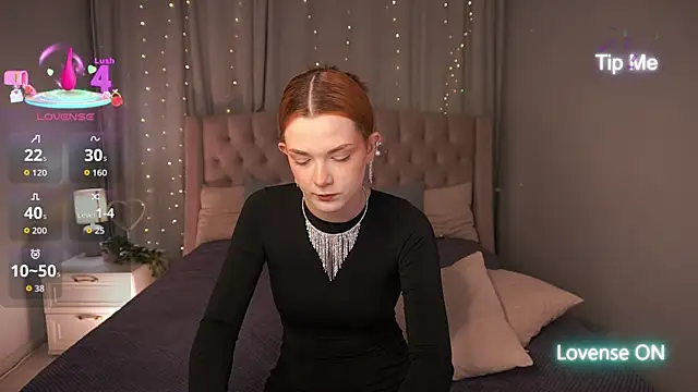 AvaRyder online show from November 2025 01:04:01 PM