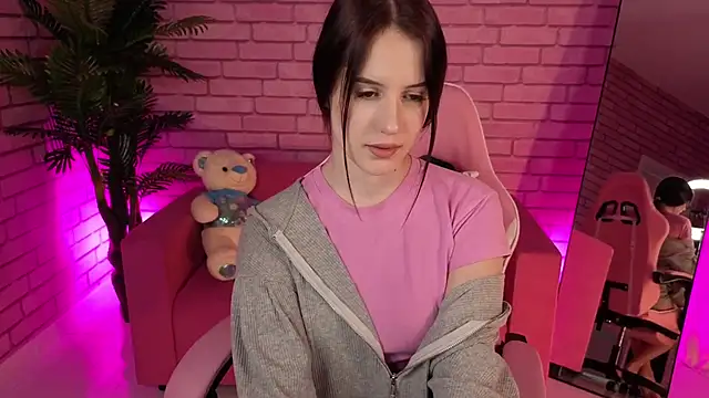 StacyyBrown online show from November 2025 05:05:01 PM