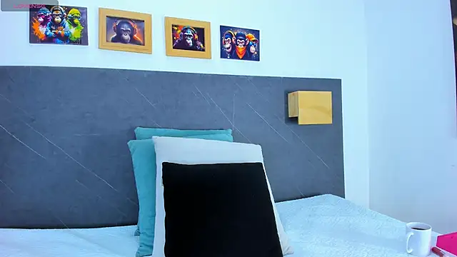 Andhrea Vale online show from February 2026 12:16:02 PM