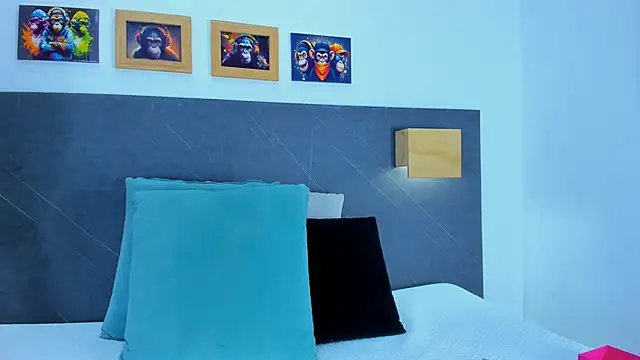 Andhrea Vale online show from March 2026 12:16:02 PM