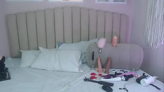 aleskaswarovski online show from February 2026 03:28:01 PM