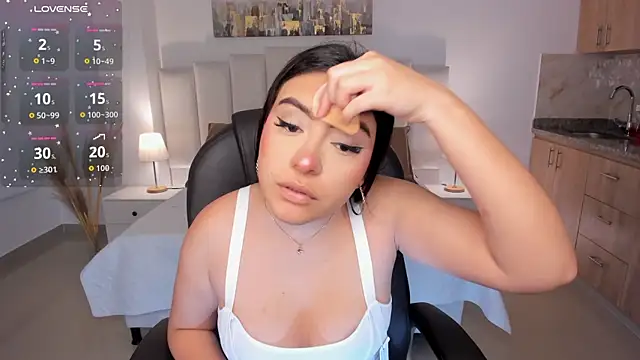 Maya vexx online show from November 2025 07:47:01 PM