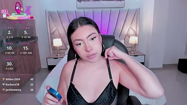 Maya vexx online show from December 2025 08:36:01 PM