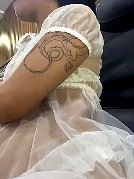  vaiolet owo online show from November 2025 06:01:02 PM