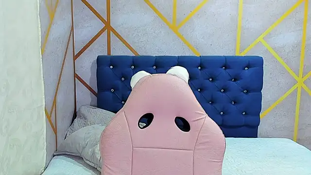  vaiolet owo online show from February 2026 05:40:02 AM