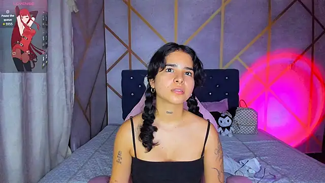  vaiolet owo online show from February 2026 05:07:02 AM