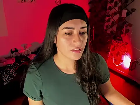 Dhany Naugthy  online show from November 2025 07:25:01 PM