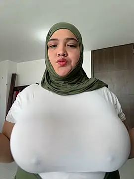 sweetmuslim01 online show from October 2025 04:29:02 PM