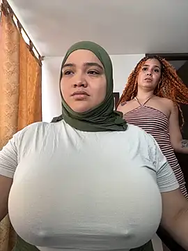 sweetmuslim01 online show from November 2025 04:32:01 PM