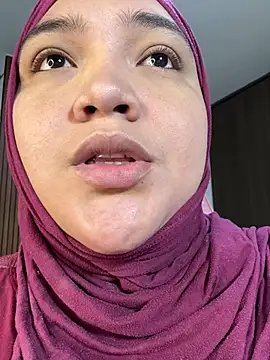 sweetmuslim01 online show from June 2026 12:49:01 AM