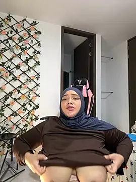 Snapshot of sweetmuslim01 chatting on March 2025 12:53:01 AM sweetmuslim01 online show from March 2025 12:53:01 AM