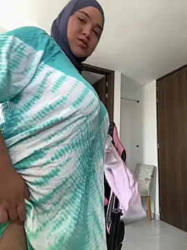 sweetmuslim01 online show from June 2026 06:06:01 PM