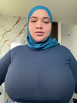 sweetmuslim01 online show from June 2026 05:32:01 PM
