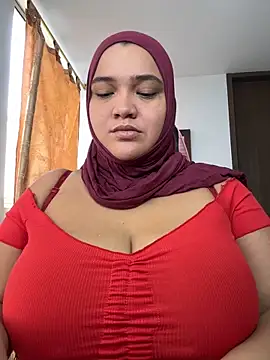 Snapshot of sweetmuslim01 chatting on October 2025 03:57:01 PM sweetmuslim01 online show from October 2025 03:57:01 PM