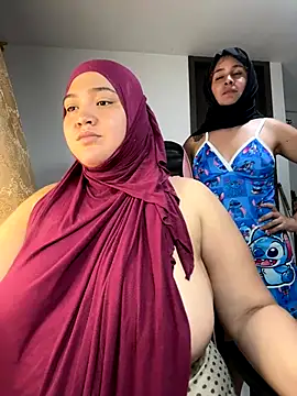 sweetmuslim01 online show from December 2025 08:04:02 PM