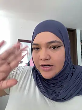 sweetmuslim01 online show from January 2026 05:30:01 PM