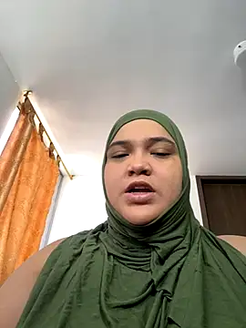 Snapshot of sweetmuslim01 chatting on September 2025 03:28:01 PM sweetmuslim01 online show from September 2025 03:28:01 PM