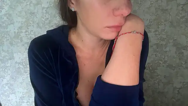 Angelinaa19 online show from April 2026 08:32:02 AM