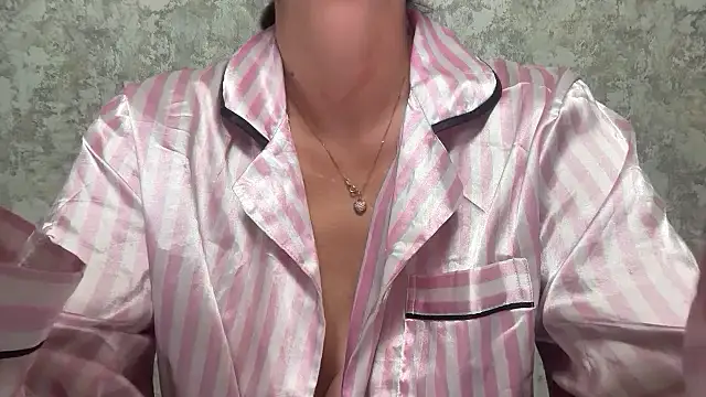 Angelinaa19 online show from April 2026 07:53:01 PM