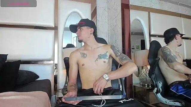 Snapshot of Sharon_Tyga20 chatting on November 2025 01:14:01 PM Sharon Tyga20 online show from November 2025 01:14:01 PM