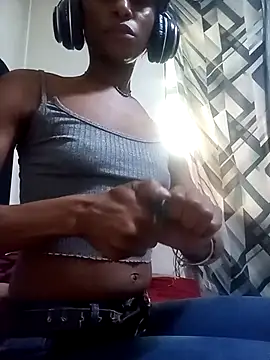 Nikistickyxx25 online show from December 2025 04:08:02 PM