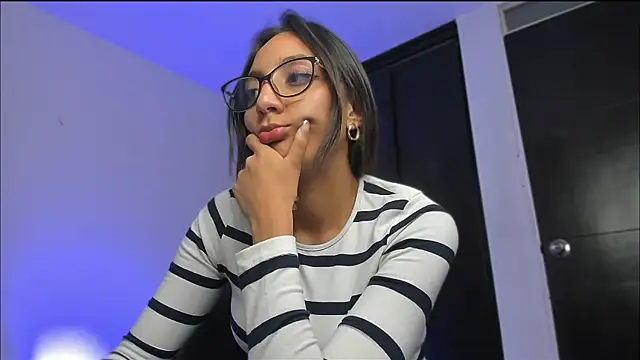 LilyGarcia online show from November 2025 02:15:02 AM